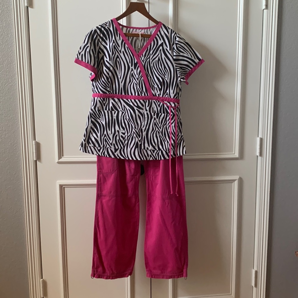 Koi womens scrub set Large/Large Tall
